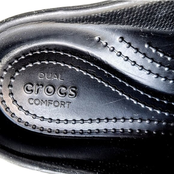 Black Crocs Women's Sarah Clogs Size 10 NICE - Picture 8 of 11